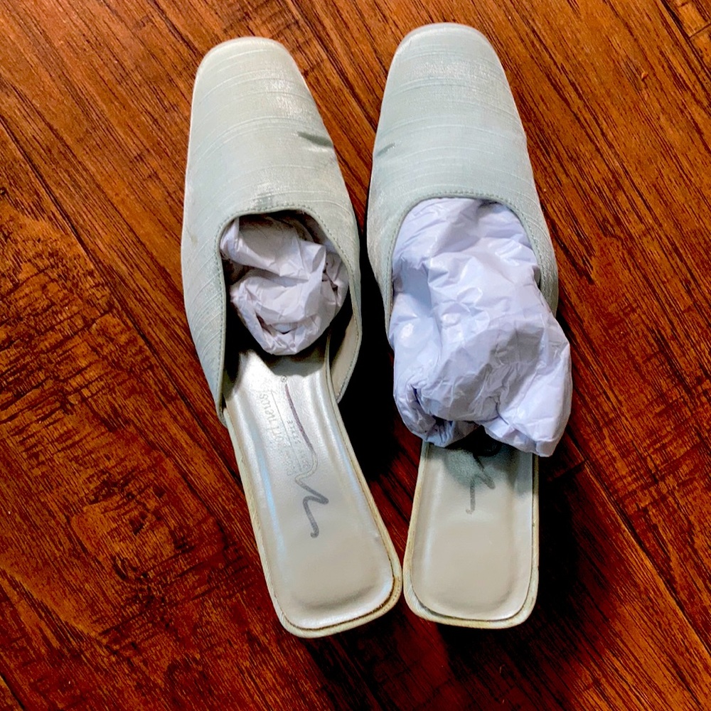 Newport News light blue dress shoes